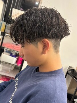 エルマーク 松山(L-MARK) ツイストスパイラルパーマ/メンズ/眉毛/短髪/サーフカール