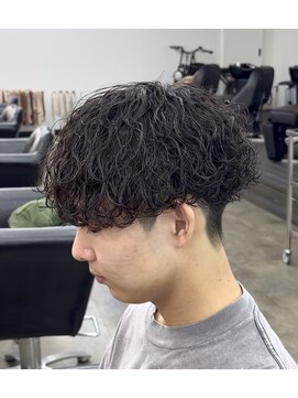 ザ クロー(THE CROW) 波巻きパーママッシュツイストスパイラルメンズパーマ豊橋