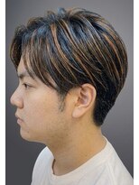 ウエストサイドカットクラブ(West Side Cut Club)&nbsp;センターパートプラスハイライトカラー