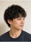 スパイラルツイストパーマの襟足外はねメンズパーマスタイル