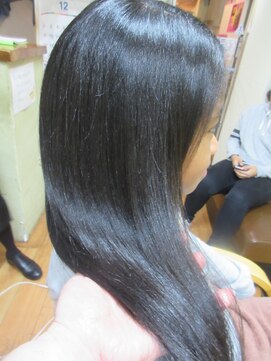 ヨシユキコンディショニング ダメージレスな縮毛矯正「強いくせ毛～ダメージ毛まで対応３５９