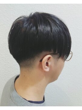 コネロマ(coneroma) ビジネスシーンにも対応 メリハリツーブロックスタイル