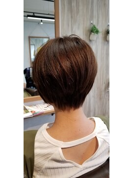 ヘアステージ ラプリュム(HAIR STAGE Ra Plume) 「Ra　Plume」グラデーションショートボブ☆