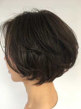 キミトヘアデザインアンドスパ(Kimito Hair design&spa) オトナ女性のショートボブ
