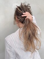 オースティン 錦糸町(AUSTIN)&nbsp;『AUSTIN銀糸町』無造作カール×イルミナカラーハイライトロング