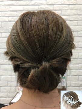 ソルテ(Sorte) 【着物にも結婚式にも♪】幅広く使えるアップスタイル