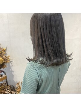 ミント(mint) 【 暗めのくすみオリーブグレー◎ 】