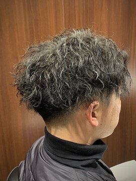 ヒロギンザバーバーショップ 大宮店(HIRO GINZA BARBER SHOP) ツイスパセンターパート