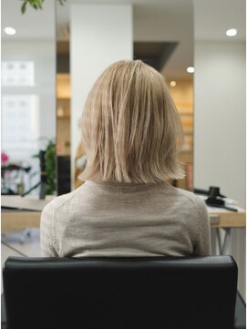 ジュール(JOULE'S) 大人ハイトーンボブレイヤーボブウルフ切りっぱなしボブミニボブ