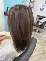 ウル(ulu)&nbsp;名東区ハイライト　透明感カラー　10代20代30代