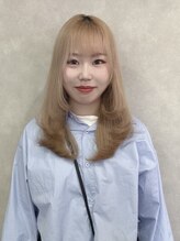 ビゼ 梅田(BIZE) SHIORI 