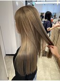 ミルクティーベージュ