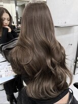 サイン 表参道(SIGN)&nbsp;ハッシュカット顔周りミディアムレイヤーカット表参道髪質改善♪