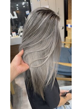 ラフ 難波店(LAFF) バレイヤージュ/シャドウルーツ/ハイライト/レイヤーカット