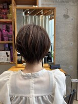 アルトル 池袋2nd(altru)&nbsp;◇大人40代50代60代ショートボブ丸みショート白髪ぼかし