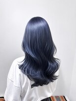 リリー シンジュク(Lilly) 【Lilly新宿】#ブルー #ネイビー #ホワイトブリーチ