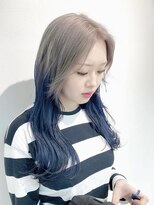 コワファーストナガサキシャンプーボーイ(COIFF1RST NAGASAKI SHAMPOO BOY)&nbsp;韓国ヘア シルバー×ネイビーブルー