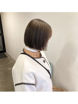 ワンインチ(1 inch) 【亀井唯登】ボブ/髪質改善/ベージュカラー