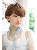 耳かけショートボブ