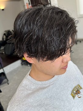 フゥ 宇都宮(FeU) 波巻きパーマメンズパーマメンズヘアツーブロックツイストパーマ