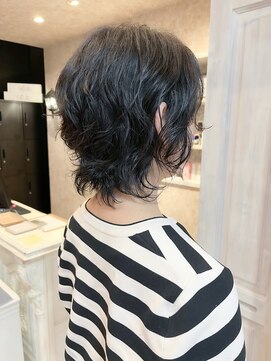 キャアリー(Caary) 福山市美容師求人スタッフ募集中パーマウルフスタイル簡単ヘア冬
