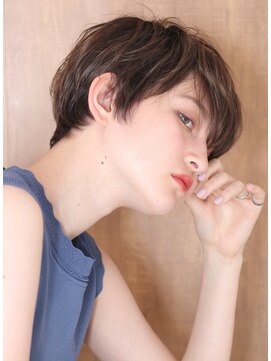 インセプション 銀座(INCEPTION) ショート・ボブ/白髪ぼかし/ハイライト/絶壁解消/30代/40代/50代