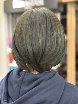 ウイ バイ ファースト 北四番丁店(u'i by first) ふんわりボブ