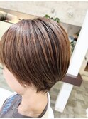酸性ストレートでショートヘアに！