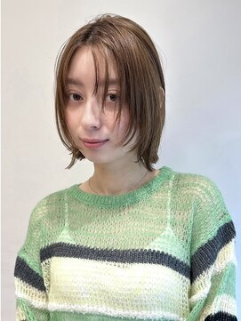 ローネス(LONESS) 切りっぱなしボブ　レイヤーボブ　外ハネボブ　ハッシュカット