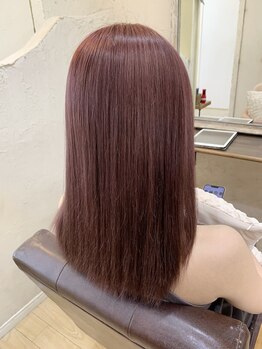 レガロヘアーデザイン(Regalo hair design)の写真/髪の芯から潤い、さらつや髪が叶う♪こだわりのトリートメントで、あなたの理想のスタイルが手に入る☆