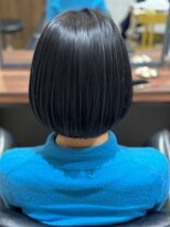 ミラ(MIRA)&nbsp;ブルーブラックで透明感ボブ！