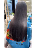 アム 表参道(am)&nbsp;小顔薄めバンググレージュレイヤーロング前髪パーマ黒髪