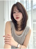 20代30代ミディアムレイヤーカット