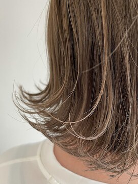 シア(sia) 透明感ベージュ☆