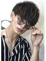 リップス レイ ギンザ(LIPPS Ray GINZA)&nbsp;ツーブロック刈り上げ癖毛活かし緩め縮毛矯正パーマ風マッシュ