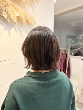 イト(itO.) 【ito 正木】レイヤーボブ×酸性ストレート