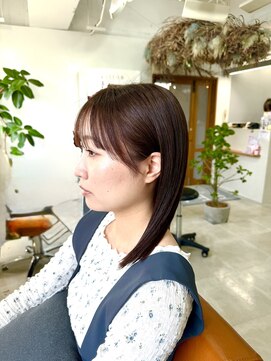 シーバイトリコ 市川(SEA by tricot) 「美シルエット×ナチュラルストレートボブ」