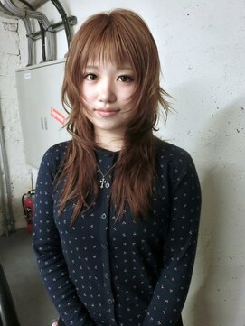 ノラ シブヤ(NORA) ★茶髪レイヤーカットはちみつカラーハイレイヤーハッシュカット