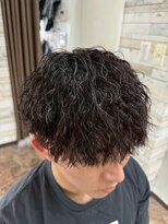 ハルクファースト 札幌(HRK 1st.)&nbsp;札幌大通りメンズカットパーマツイストスパイラルパーマ縦落ち