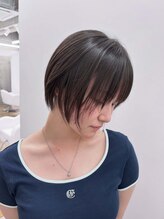 ナーチュア(NURTURE) ツヤ感レイヤーショート