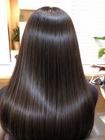 ウイ バイ ファースト 北四番丁店(u'i by first)&nbsp;圧倒的なツヤ感　まとまりのある美髪へ