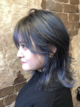マギーヘア(magiy hair) meyou☆ニュアンスレイヤー オンブレネイビーブルー 下北沢