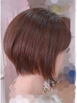 レリビー アウラ(LELiBE_'aula)&nbsp;前下がりショートボブ