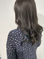 ジャンクロードビギン 目黒店(JEAN CLAUDE BIGUINE) 透明感ロング インナーアッシュカラー ツヤ髪 20代 30代 40代