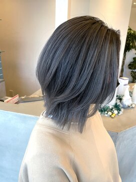 フェーディン(fa/din) バレイヤージュシルバーグレージュ