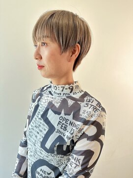 イーストハムアネーロ(EAST HAM anello) 艶髪ブロンド/マニッシュショート