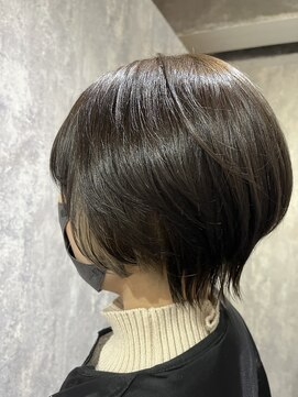 ジーナ 博多(Zina) ショートヘア×インナーカラー/艶髪