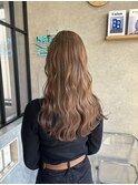 ライトベージュ