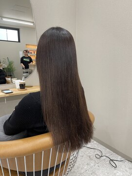 シカ 神戸三宮元町店(Cica) 縮毛矯正 癖毛 三宮 神戸美容室 ストレート 髪質改善 元町