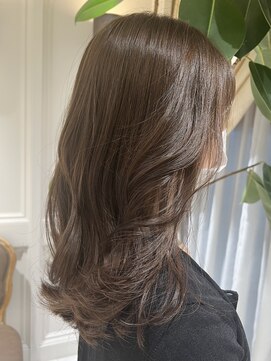 ザザ ZA/ZA 目白 セミロングレイヤー×オリーブベージュ